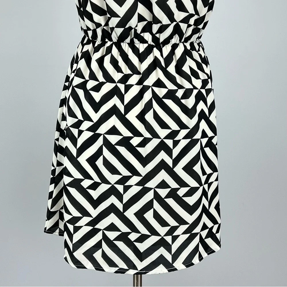 Francesca Bird Cage Womens Sleeveless Dress Black White Geo Print size Large - Picture 9 of 11